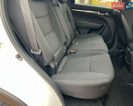 Белый Киа Соренто, объемом двигателя 2.2 л и пробегом 132 тыс. км за 17800 $, фото 39 на Automoto.ua