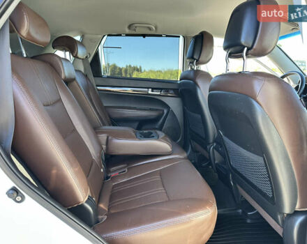 Білий Кіа Соренто, об'ємом двигуна 2.2 л та пробігом 184 тис. км за 16999 $, фото 45 на Automoto.ua