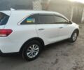 Белый Киа Соренто, объемом двигателя 3.3 л и пробегом 246 тыс. км за 15000 $, фото 3 на Automoto.ua