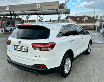 Белый Киа Соренто, объемом двигателя 2.4 л и пробегом 168 тыс. км за 12700 $, фото 4 на Automoto.ua