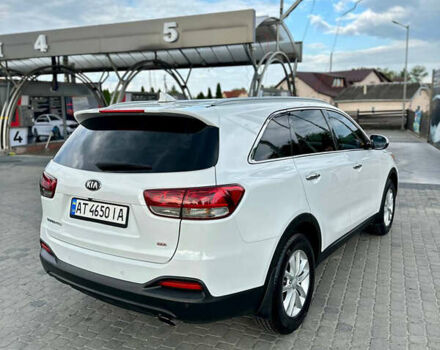 Белый Киа Соренто, объемом двигателя 2.4 л и пробегом 168 тыс. км за 12700 $, фото 2 на Automoto.ua