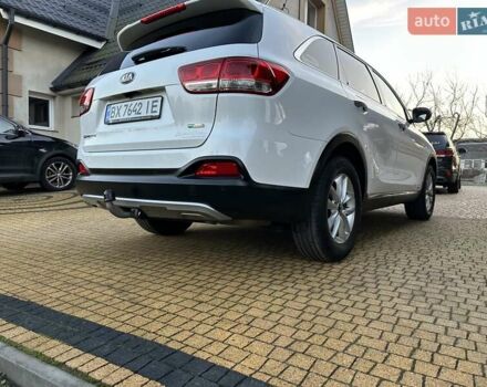 Белый Киа Соренто, объемом двигателя 2.2 л и пробегом 225 тыс. км за 19191 $, фото 16 на Automoto.ua