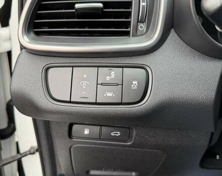 Білий Кіа Соренто, об'ємом двигуна 2.2 л та пробігом 145 тис. км за 22500 $, фото 26 на Automoto.ua