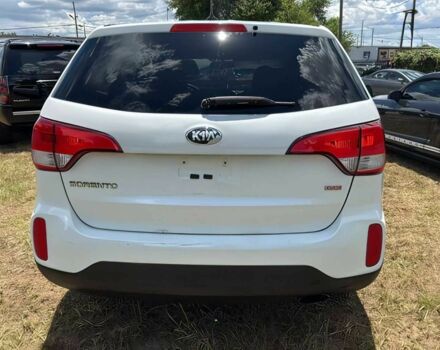 Белый Киа Соренто, объемом двигателя 2.4 л и пробегом 70 тыс. км за 3500 $, фото 4 на Automoto.ua