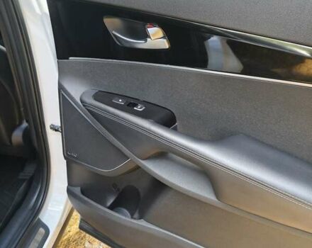 Белый Киа Соренто, объемом двигателя 2 л и пробегом 106 тыс. км за 19000 $, фото 20 на Automoto.ua