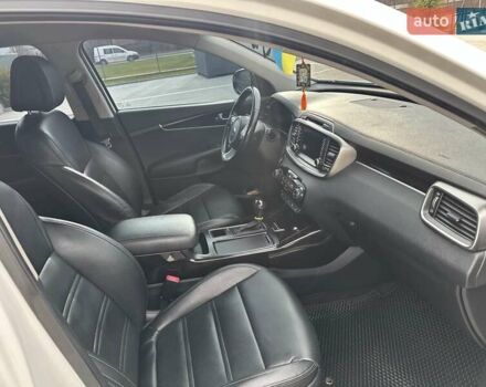 Белый Киа Соренто, объемом двигателя 2 л и пробегом 220 тыс. км за 18700 $, фото 17 на Automoto.ua