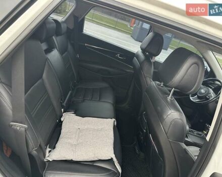 Белый Киа Соренто, объемом двигателя 2 л и пробегом 220 тыс. км за 18700 $, фото 19 на Automoto.ua
