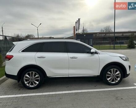Белый Киа Соренто, объемом двигателя 2 л и пробегом 220 тыс. км за 18700 $, фото 6 на Automoto.ua