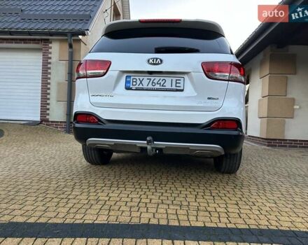 Белый Киа Соренто, объемом двигателя 2.2 л и пробегом 225 тыс. км за 19191 $, фото 19 на Automoto.ua