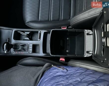 Белый Киа Соренто, объемом двигателя 2.2 л и пробегом 225 тыс. км за 19191 $, фото 123 на Automoto.ua