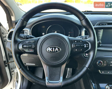 Белый Киа Соренто, объемом двигателя 2.2 л и пробегом 198 тыс. км за 21999 $, фото 37 на Automoto.ua