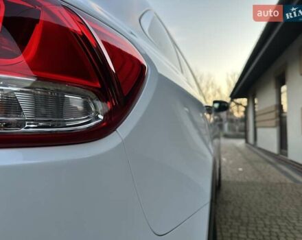 Белый Киа Соренто, объемом двигателя 2.2 л и пробегом 225 тыс. км за 19191 $, фото 76 на Automoto.ua