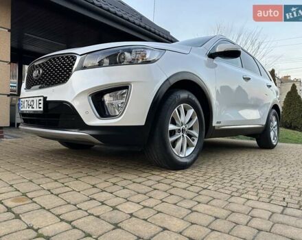 Белый Киа Соренто, объемом двигателя 2.2 л и пробегом 225 тыс. км за 19191 $, фото 3 на Automoto.ua