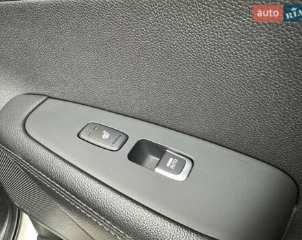 Кіа Соренто 2015 у Луцьку на Automoto.ua Білий Кіа Соренто, об'ємом двигуна 2.2 л та пробігом 150 тис. км за 23500 $, фото 82 на Automoto.ua