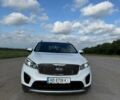 Белый Киа Соренто, объемом двигателя 2.4 л и пробегом 186 тыс. км за 14700 $, фото 1 на Automoto.ua