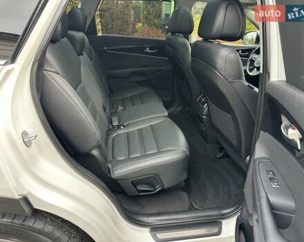 Кіа Соренто 2015 у Луцьку на Automoto.ua Білий Кіа Соренто, об'ємом двигуна 2.2 л та пробігом 150 тис. км за 23500 $, фото 76 на Automoto.ua