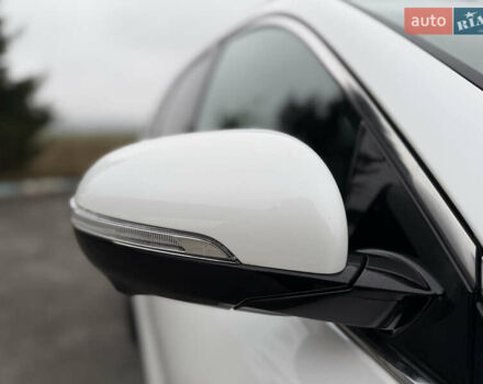 Білий Кіа Соренто, об'ємом двигуна 2.2 л та пробігом 135 тис. км за 24000 $, фото 19 на Automoto.ua