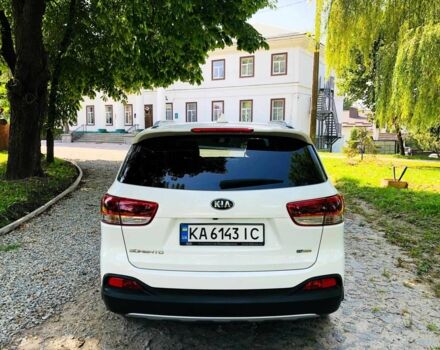Киа Соренто 2015 в Белой Церкве на Automoto.ua Белый Киа Соренто, объемом двигателя 2.2 л и пробегом 107 тыс. км за 22700 $, фото 5 на Automoto.ua