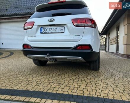 Белый Киа Соренто, объемом двигателя 2.2 л и пробегом 225 тыс. км за 19191 $, фото 18 на Automoto.ua