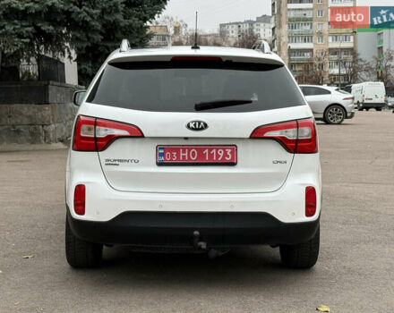 Білий Кіа Соренто, об'ємом двигуна 2.2 л та пробігом 175 тис. км за 17750 $, фото 10 на Automoto.ua