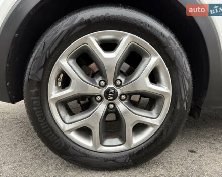 Білий Кіа Соренто, об'ємом двигуна 2.2 л та пробігом 135 тис. км за 24000 $, фото 26 на Automoto.ua