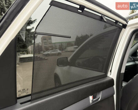 Білий Кіа Соренто, об'ємом двигуна 2.2 л та пробігом 175 тис. км за 17750 $, фото 41 на Automoto.ua