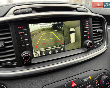 Білий Кіа Соренто, об'ємом двигуна 2.2 л та пробігом 135 тис. км за 24000 $, фото 58 на Automoto.ua