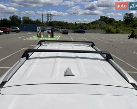 Білий Кіа Соренто, об'ємом двигуна 3.34 л та пробігом 135 тис. км за 14900 $, фото 13 на Automoto.ua