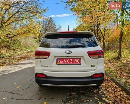 Киа Соренто 2015 в Могилев-Подольском на Automoto.ua Белый Киа Соренто, объемом двигателя 2.2 л и пробегом 214 тыс. км за 19300 $, фото 8 на Automoto.ua