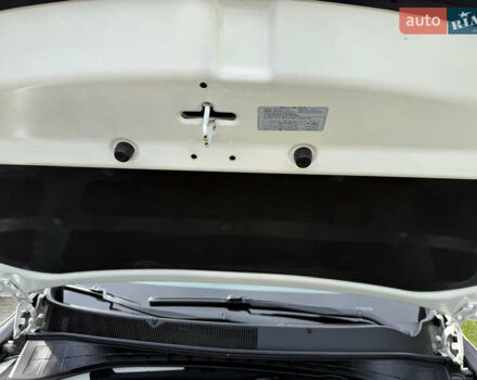 Белый Киа Соренто, объемом двигателя 2 л и пробегом 164 тыс. км за 19500 $, фото 11 на Automoto.ua