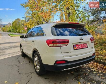 Киа Соренто 2015 в Могилев-Подольском на Automoto.ua Белый Киа Соренто, объемом двигателя 2.2 л и пробегом 214 тыс. км за 19300 $, фото 9 на Automoto.ua