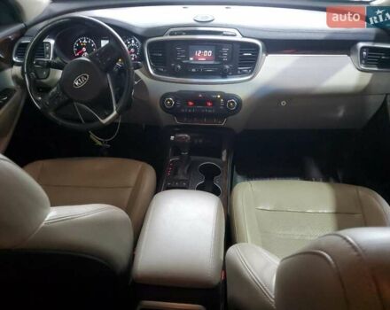 Белый Киа Соренто, объемом двигателя 2 л и пробегом 170 тыс. км за 2000 $, фото 7 на Automoto.ua