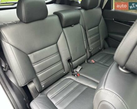 Кіа Соренто 2015 у Луцьку на Automoto.ua Білий Кіа Соренто, об'ємом двигуна 2.2 л та пробігом 150 тис. км за 23500 $, фото 79 на Automoto.ua