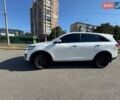 Белый Киа Соренто, объемом двигателя 2 л и пробегом 290 тыс. км за 18000 $, фото 6 на Automoto.ua