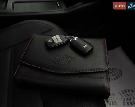 Білий Кіа Соренто, об'ємом двигуна 2.2 л та пробігом 135 тис. км за 24000 $, фото 70 на Automoto.ua