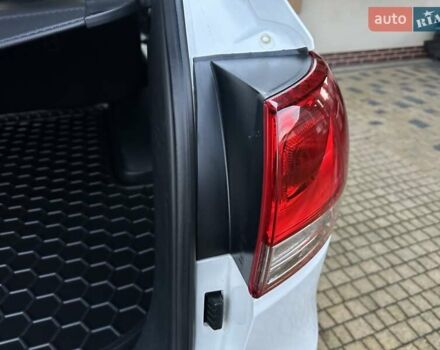 Белый Киа Соренто, объемом двигателя 2.2 л и пробегом 225 тыс. км за 19191 $, фото 150 на Automoto.ua