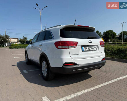 Белый Киа Соренто, объемом двигателя 2.35 л и пробегом 160 тыс. км за 14200 $, фото 4 на Automoto.ua