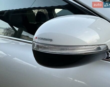 Белый Киа Соренто, объемом двигателя 2.2 л и пробегом 225 тыс. км за 19191 $, фото 85 на Automoto.ua