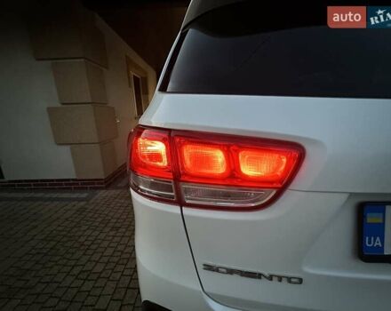 Белый Киа Соренто, объемом двигателя 2.2 л и пробегом 225 тыс. км за 19191 $, фото 202 на Automoto.ua