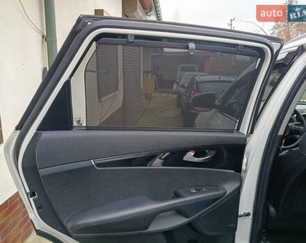 Білий Кіа Соренто, об'ємом двигуна 0 л та пробігом 220 тис. км за 19499 $, фото 33 на Automoto.ua