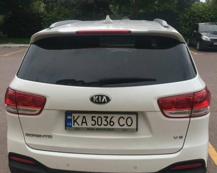 Белый Киа Соренто, объемом двигателя 3.3 л и пробегом 99 тыс. км за 15500 $, фото 4 на Automoto.ua