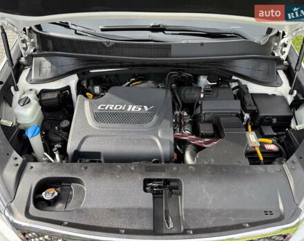 Белый Киа Соренто, объемом двигателя 2 л и пробегом 164 тыс. км за 19500 $, фото 10 на Automoto.ua