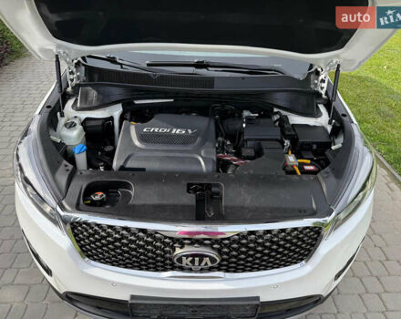 Белый Киа Соренто, объемом двигателя 2 л и пробегом 164 тыс. км за 19500 $, фото 9 на Automoto.ua