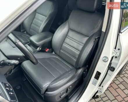 Кіа Соренто 2015 у Луцьку на Automoto.ua Білий Кіа Соренто, об'ємом двигуна 2.2 л та пробігом 150 тис. км за 23500 $, фото 17 на Automoto.ua