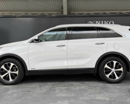 Белый Киа Соренто, объемом двигателя 2 л и пробегом 239 тыс. км за 12000 $, фото 3 на Automoto.ua