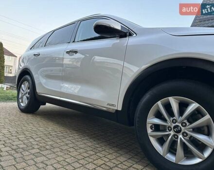 Белый Киа Соренто, объемом двигателя 2.2 л и пробегом 225 тыс. км за 19191 $, фото 80 на Automoto.ua