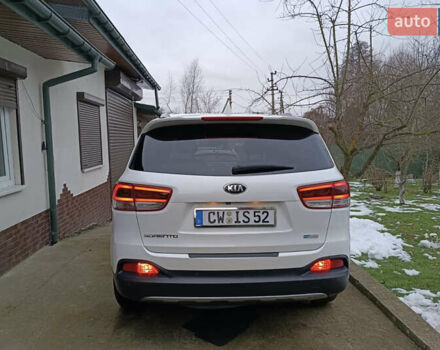 Білий Кіа Соренто, об'ємом двигуна 0 л та пробігом 220 тис. км за 19499 $, фото 11 на Automoto.ua
