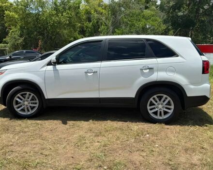 Белый Киа Соренто, объемом двигателя 2.4 л и пробегом 70 тыс. км за 3500 $, фото 2 на Automoto.ua