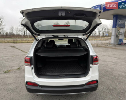 Білий Кіа Соренто, об'ємом двигуна 2.2 л та пробігом 135 тис. км за 24000 $, фото 64 на Automoto.ua