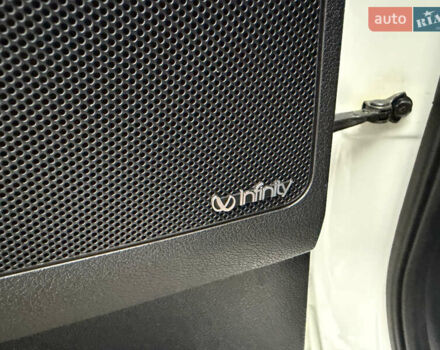 Білий Кіа Соренто, об'ємом двигуна 2.2 л та пробігом 135 тис. км за 24000 $, фото 51 на Automoto.ua